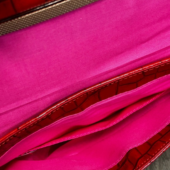 avon red faux alligator crossbody purse Glam, Holiday style, night out! - Picture 5 of 7